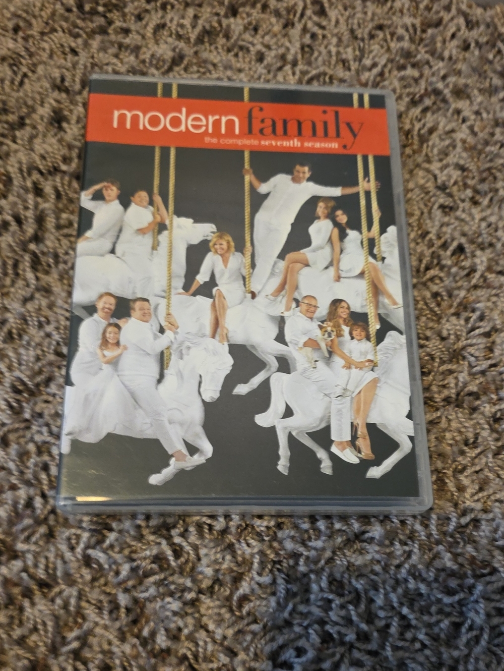 Modern Family: The Complete Seventh Season - Black/Orange DVD